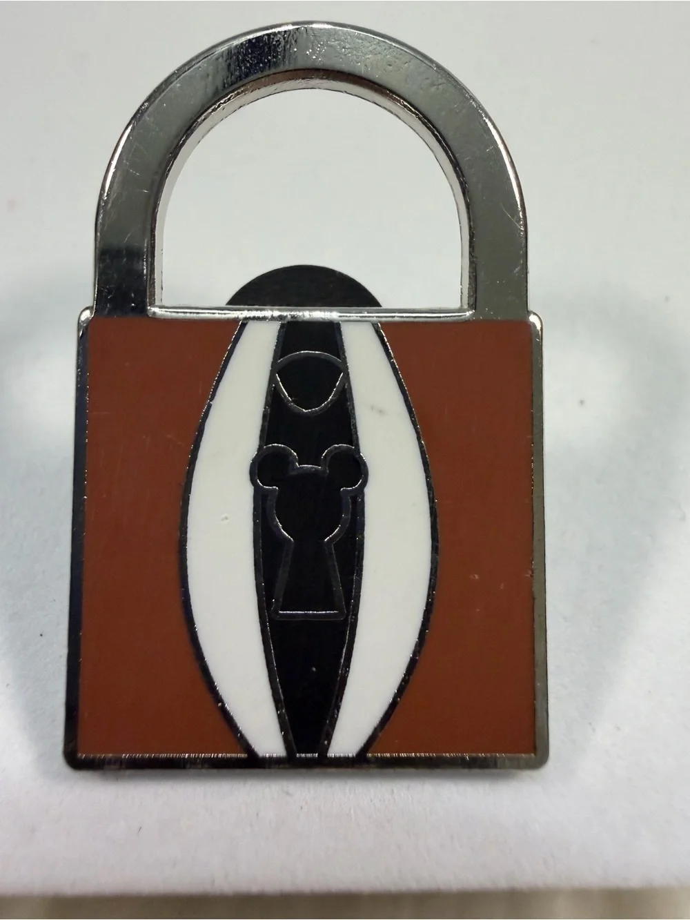 💙3/$20 💙 DISNEY TRADING PIN Padlock Lapel Pin